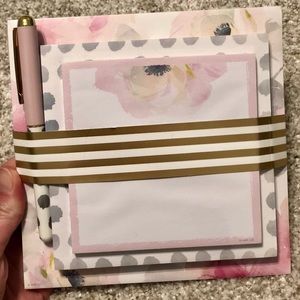 Memo pad set with pen